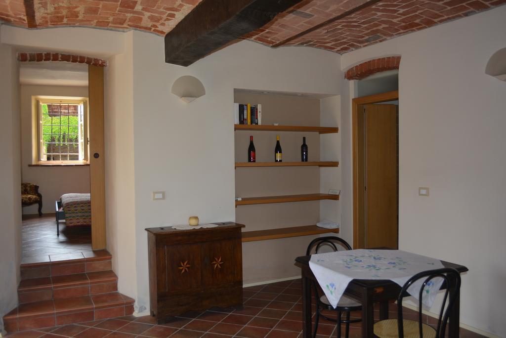 Cassine Cascina Valtignosa Camere Con Vigna מראה חיצוני תמונה